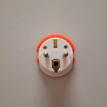 Adaptateur pour prises électriques