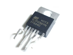 TOP256YN Contrôleur d'Alimentation AC-DC DIP-8 700V